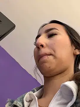  Emma Valka online show from 1, 11, 2025