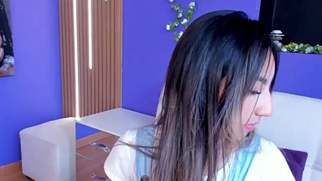  Emma Valka online show from 26, 11, 2025