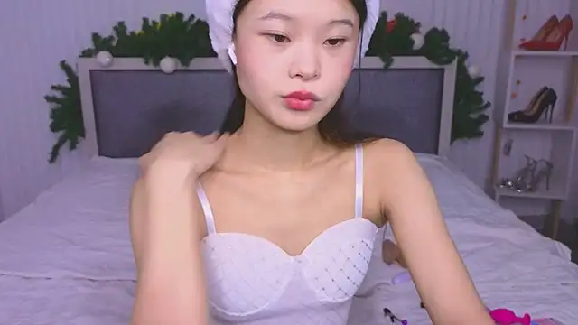 Tina Kim  online show from 26, 12, 2024