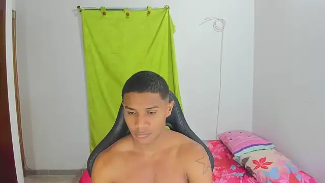 Snapshot of corzoethan chatting on 1, 5, 2026 corzoethan online show from 1, 5, 2026