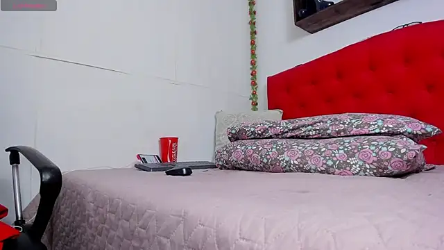 Brulanta Virino online show from 26, 9, 2025