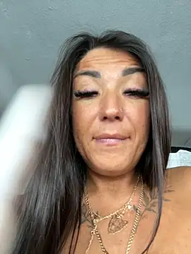 Snapshot of RuslanaXX chatting on 2, 3, 2025 RuslanaXX online show from 2, 3, 2025