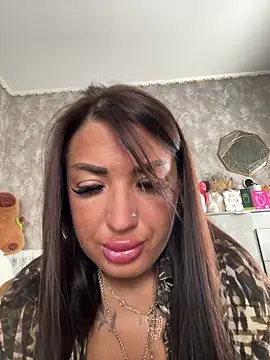 Snapshot of RuslanaXX chatting on 6, 10, 2025 RuslanaXX online show from 6, 10, 2025