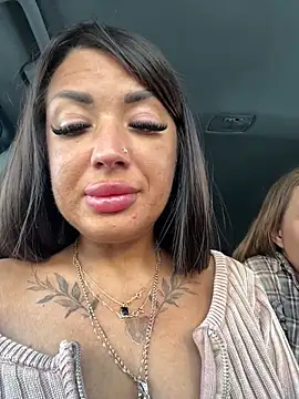 Snapshot of RuslanaXX chatting on 17, 11, 2025 RuslanaXX online show from 17, 11, 2025