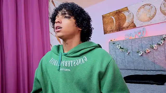 Snapshot of Noah_Smith04 chatting on 4, 3, 2026 Noah Smith04 online show from 4, 3, 2026