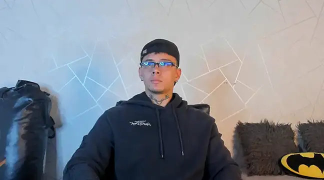 Snapshot of NoahhBrown chatting on 20, 12, 2024 NoahhBrown online show from 20, 12, 2024