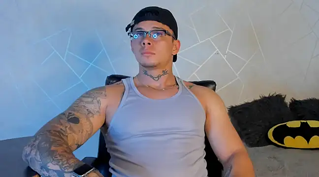 Snapshot of NoahhBrown chatting on 15, 1, 2025 NoahhBrown online show from 15, 1, 2025