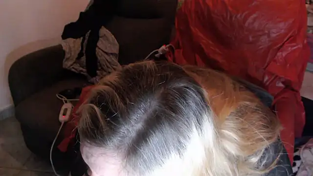 BecciDeluxe online show from 14, 2, 2025