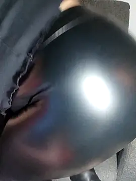 Snapshot of BecciDeluxe chatting on 17, 3, 2026 BecciDeluxe online show from 17, 3, 2026