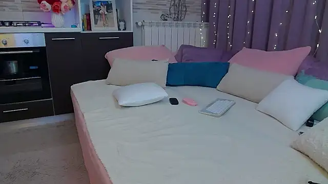 AyanaJoy online show from 28, 10, 2025