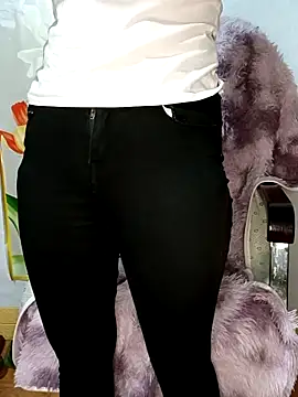 Blythe 69 online show from 22, 2, 2025