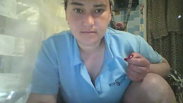 Snapshot of HollyLaBerry chatting on 28, 5, 2026 HollyLaBerry online show from 28, 5, 2026