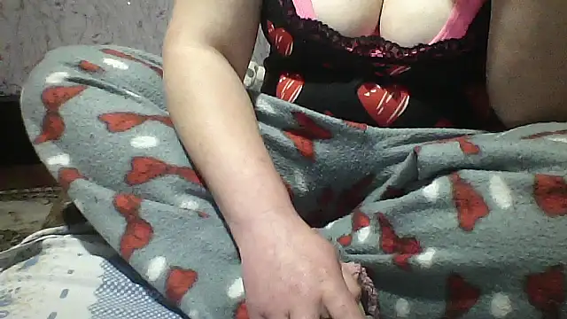 Snapshot of HollyLaBerry chatting on 31, 5, 2026 HollyLaBerry online show from 31, 5, 2026