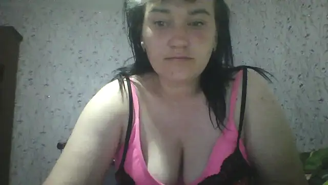 Snapshot of HollyLaBerry chatting on 14, 6, 2026 HollyLaBerry online show from 14, 6, 2026