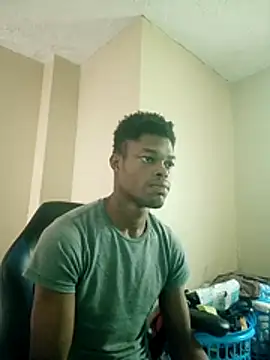 Snapshot of huntra-gamer chatting on 24, 5, 2026 huntra-gamer online show from 24, 5, 2026