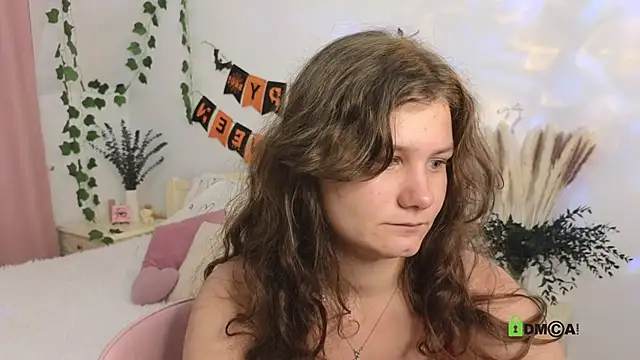 Charlotte wow online show from 17, 10, 2025