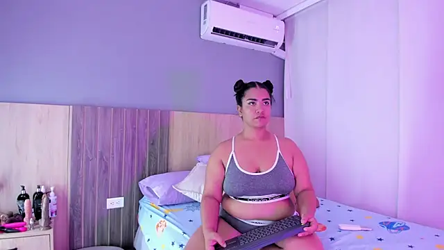 hannnasmith online show from 23, 9, 2025