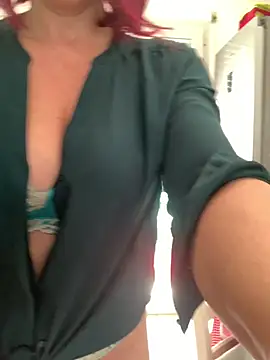 Snapshot of la_petite_prunette69 chatting on 10, 3, 2025 la petite prunette69 online show from 10, 3, 2025