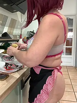 Snapshot of la_petite_prunette69 chatting on 11, 3, 2025 la petite prunette69 online show from 11, 3, 2025