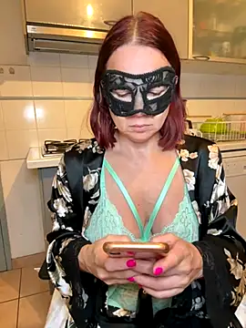 Snapshot of la_petite_prunette69 chatting on 5, 11, 2025 la petite prunette69 online show from 5, 11, 2025