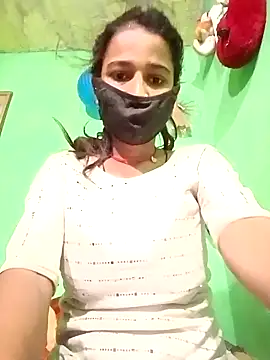 Snapshot of Cuti_jiyax chatting on 2, 12, 2024 Cuti jiyax online show from 2, 12, 2024