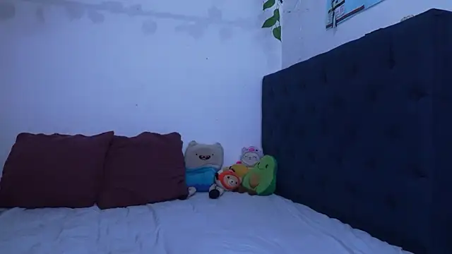 AliciaBasch online show from 9, 11, 2025