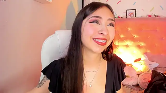  cloe martinez online show from 24, 1, 2025