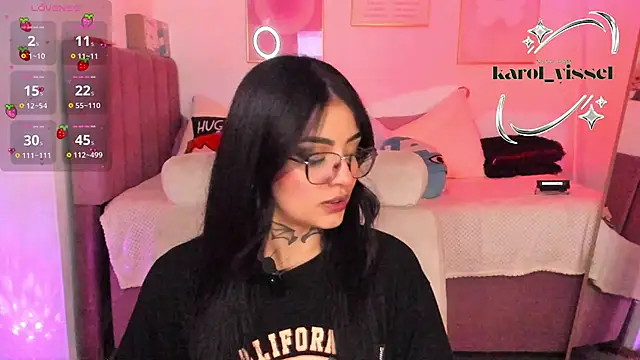 Snapshot of Hinataw33d01 chatting on 11, 11, 2025 Hinataw33d01 online show from 11, 11, 2025