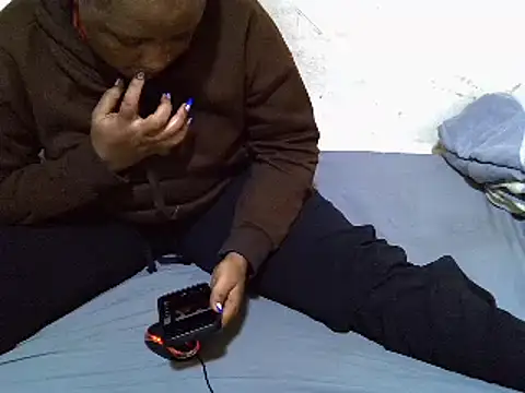 Snapshot of Crystal__Gee chatting on 1, 3, 2025 Crystal Gee online show from 1, 3, 2025