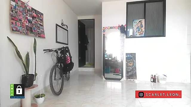 Scarletleon77 online show from 28, 10, 2025