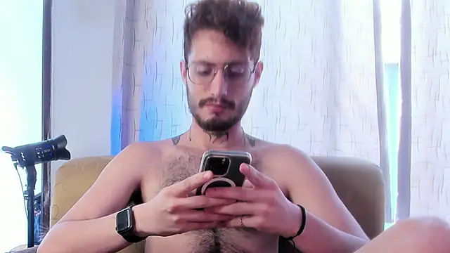 Snapshot of axel_giracr chatting on 8, 2, 2025 axel giracr online show from 8, 2, 2025