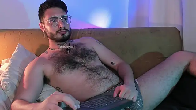 Snapshot of axel_giracr chatting on 19, 6, 2026 axel giracr online show from 19, 6, 2026