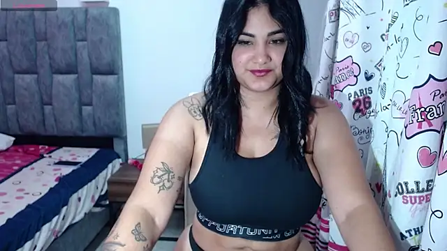 Alicelunaa online show from 17, 2, 2025