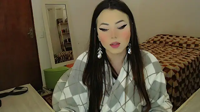 Snapshot of Sophie_Fantasys chatting on 26, 6, 2026 Sophie Fantasys online show from 26, 6, 2026