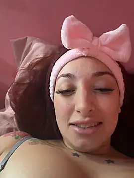 Snapshot of Anniespears chatting on 19, 7, 2026 Anniespears online show from 19, 7, 2026