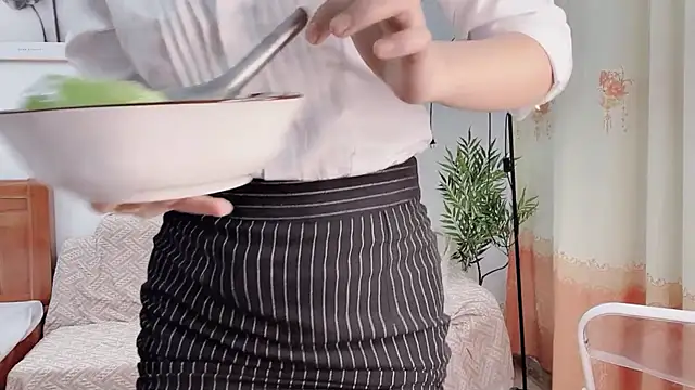 Snapshot of Mono-Stewardesss chatting on 6, 4, 2026 Mono-Stewardesss online show from 6, 4, 2026