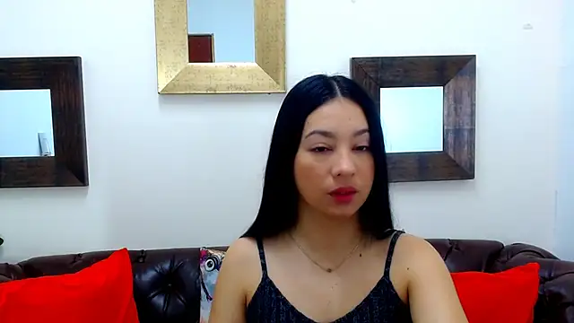 Lila Pinky online show from 18, 2, 2025