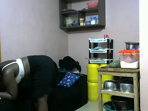 slender-qwene online show from 28, 10, 2025