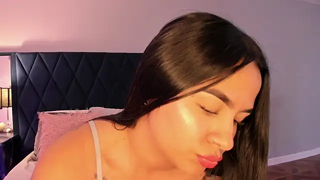 Snapshot of KattyPortman chatting on 24, 1, 2025 KattyPortman online show from 24, 1, 2025