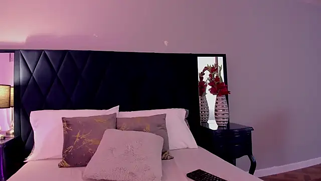 Snapshot of KattyPortman chatting on 16, 2, 2025 KattyPortman online show from 16, 2, 2025