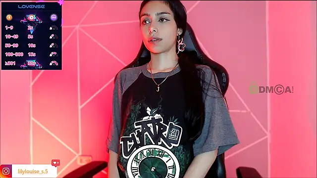 lilylouisee online show from 19, 11, 2025