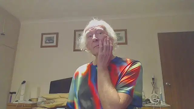 WaverlyKernow online show from 5, 2, 2025