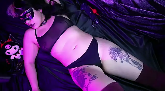 EvaCrux online show from 7, 3, 2025