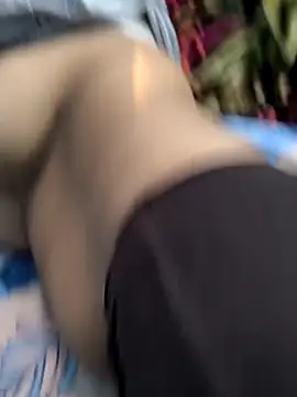 Snapshot of Crezy-Queen01 chatting on 5, 11, 2025 Crezy-Queen01 online show from 5, 11, 2025