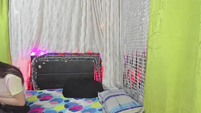 Snapshot of Megan_Miles02 chatting on 6, 1, 2025 Megan Miles02 online show from 6, 1, 2025