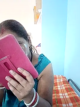 reemacouple007 online show from 25, 10, 2025