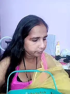 Snapshot of reemacouple007 chatting on 6, 3, 2026 reemacouple007 online show from 6, 3, 2026