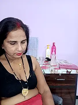 Snapshot of reemacouple007 chatting on 4, 4, 2026 reemacouple007 online show from 4, 4, 2026