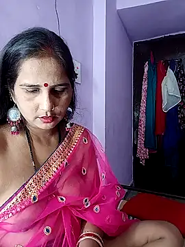 Snapshot of reemacouple007 chatting on 5, 4, 2026 reemacouple007 online show from 5, 4, 2026