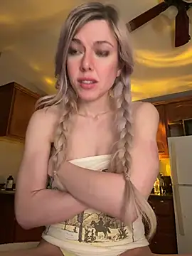 Snapshot of propertyofdaddy chatting on 8, 4, 2026 propertyofdaddy online show from 8, 4, 2026